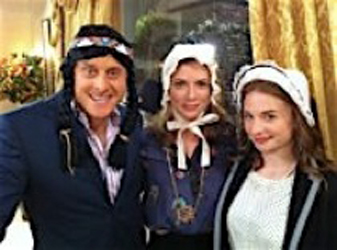 Alan Tudyk, Gillian Vigman and Courtney Merritt in Suburgatory